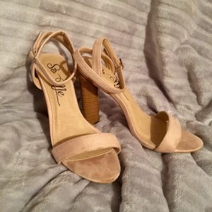 So Me Heels